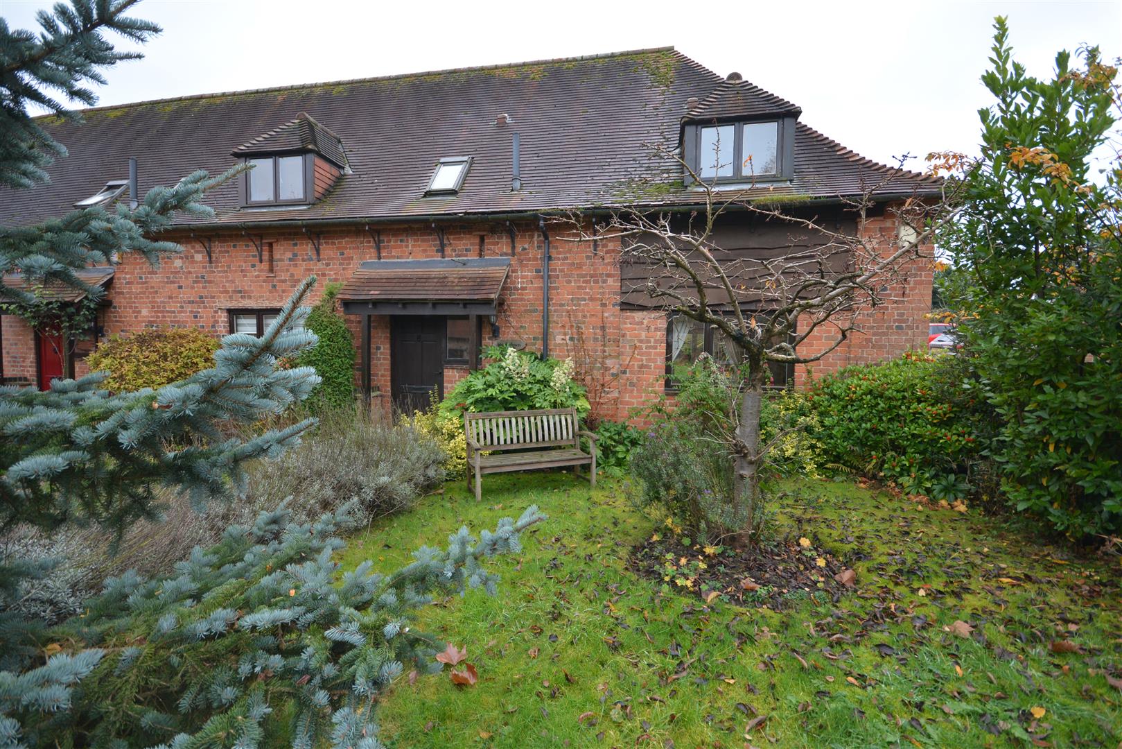 Berrydown, 16, Ednaston Court, Yeldersley Lane, Ednaston, DE6 3BA Banner
