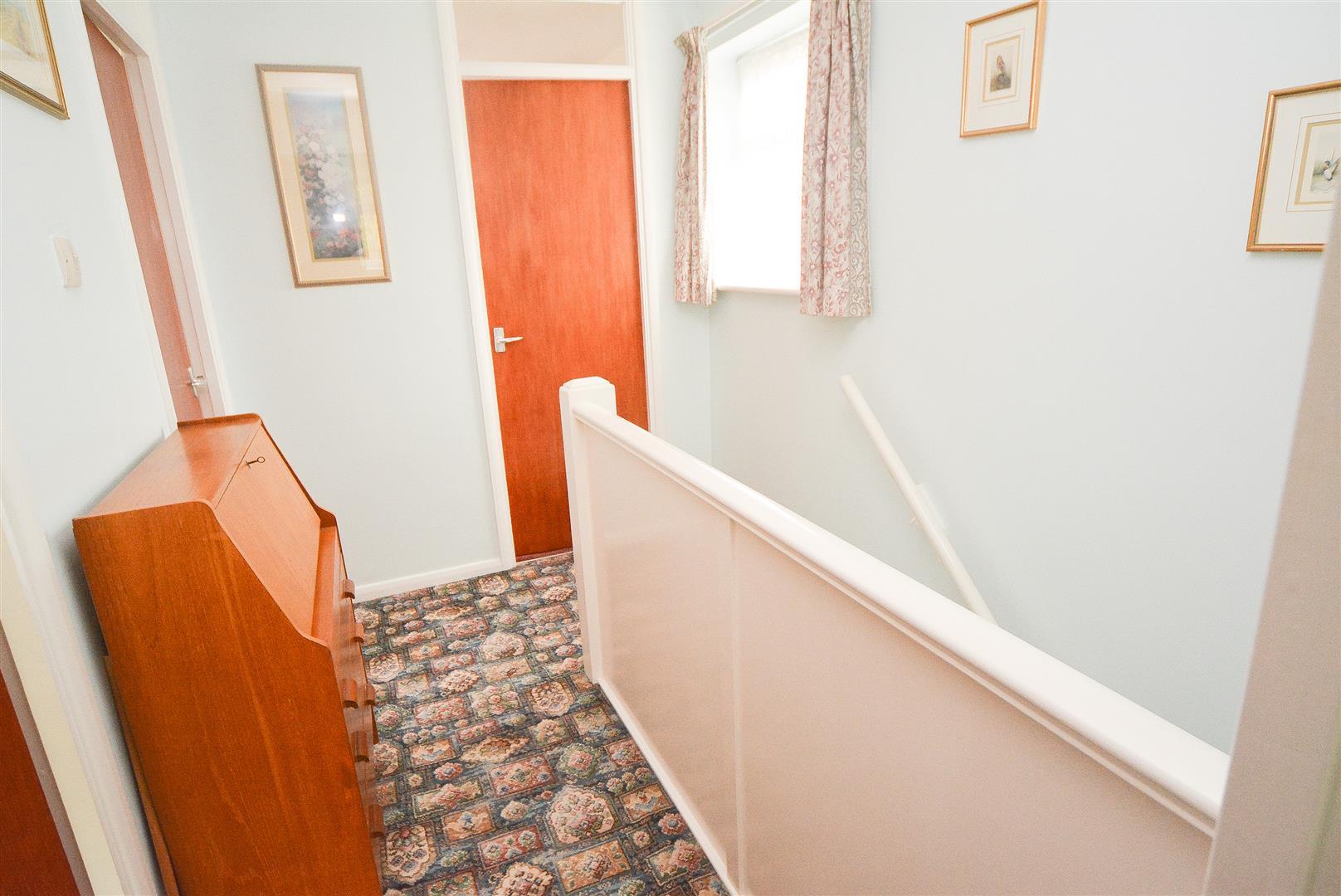 27 Bridgeside, Stretton, BurtonOnTrent, DE13 0EH Scargill Mann