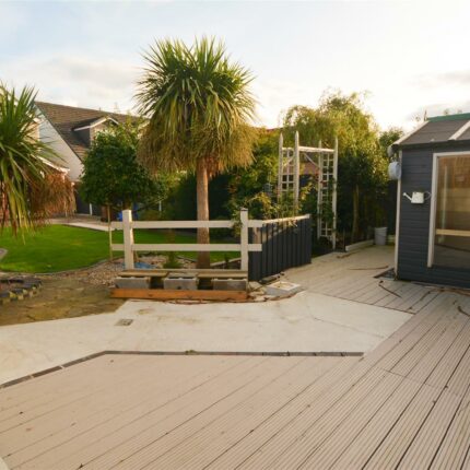 79 Church Road, Stretton, Burton Upon Trent, Derbyshire, DE13 0HE Gallery image 2