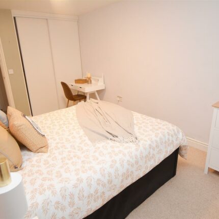 79 Church Road, Stretton, Burton Upon Trent, Derbyshire, DE13 0HE Gallery image 14