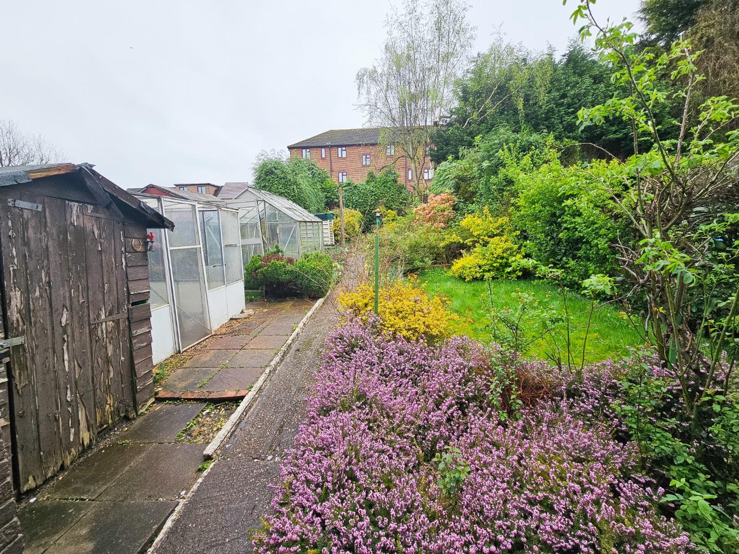 67 Hawfield Lane, BurtonOnTrent, DE15 0BX Scargill Mann