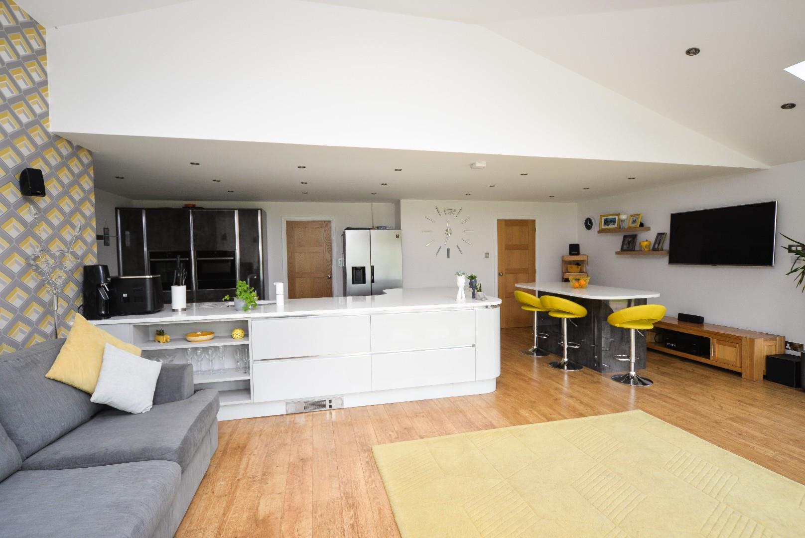 25 The Lawns, Rolleston On Dove, Burton Upon Trent, DE13 9DA Scargill