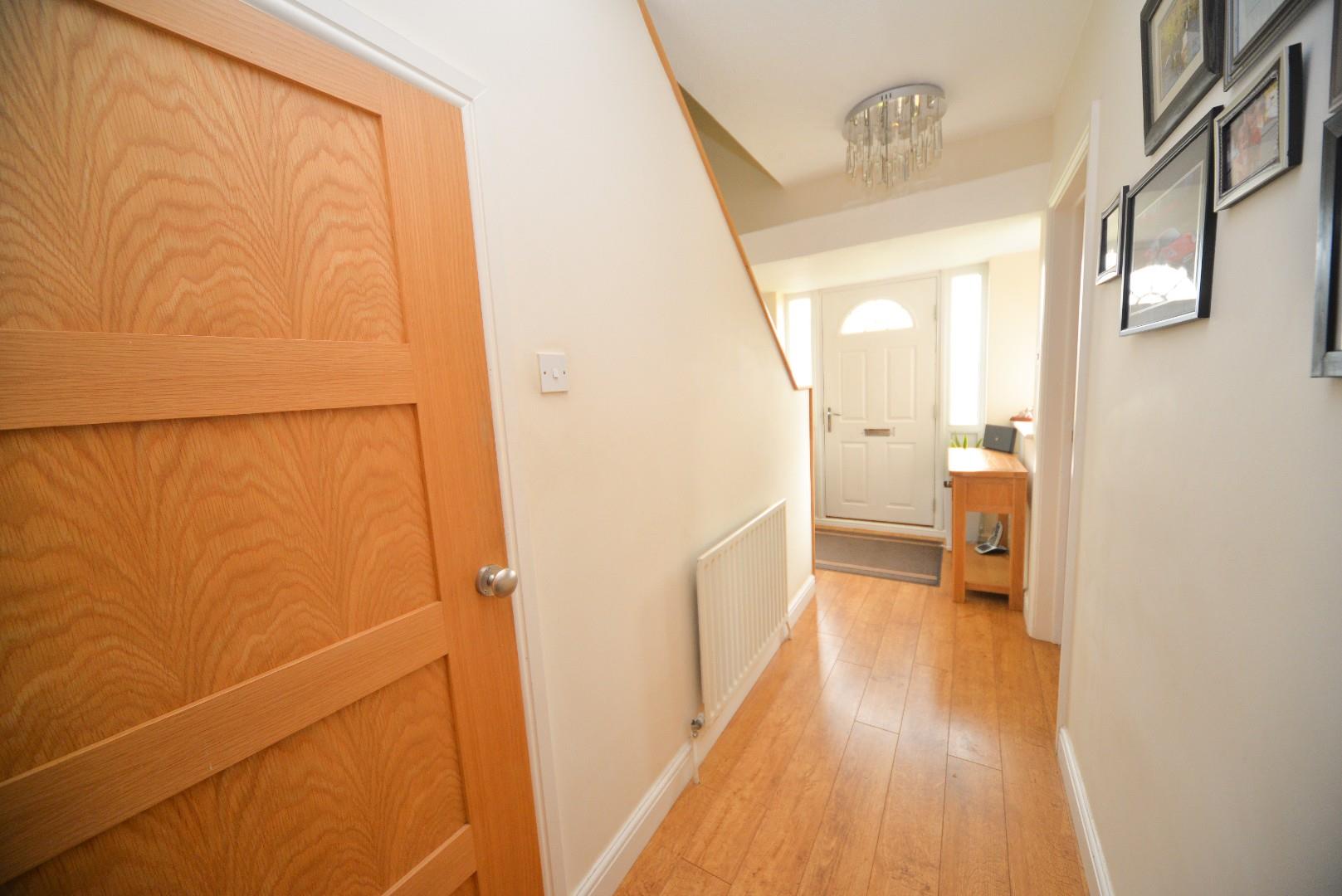 25 The Lawns, Rolleston On Dove, Burton Upon Trent, DE13 9DA Scargill