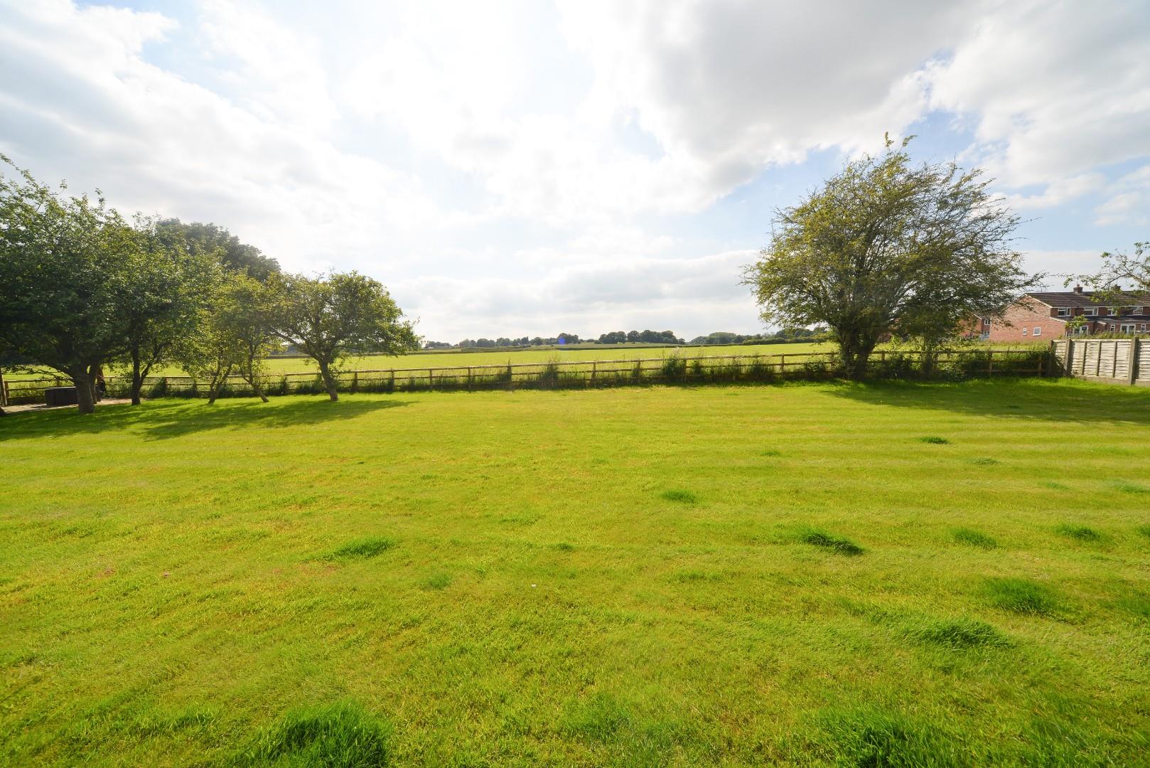 25 The Lawns, Rolleston On Dove, Burton Upon Trent, DE13 9DA Scargill