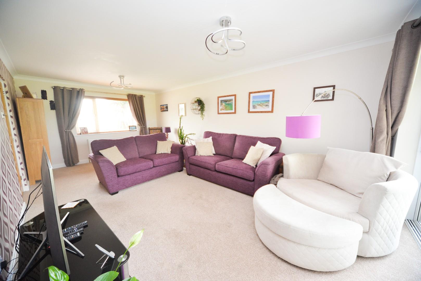 25 The Lawns, Rolleston On Dove, Burton Upon Trent, DE13 9DA Scargill