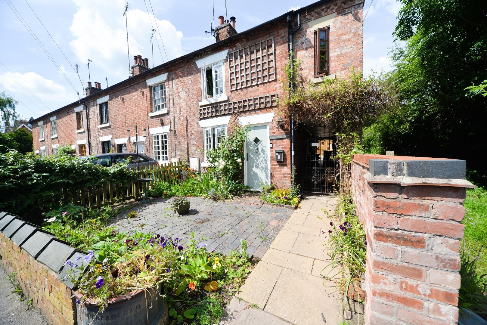 1 New Row, Main Street, Tatenhill, Burton Upon Trent, Staffordshire