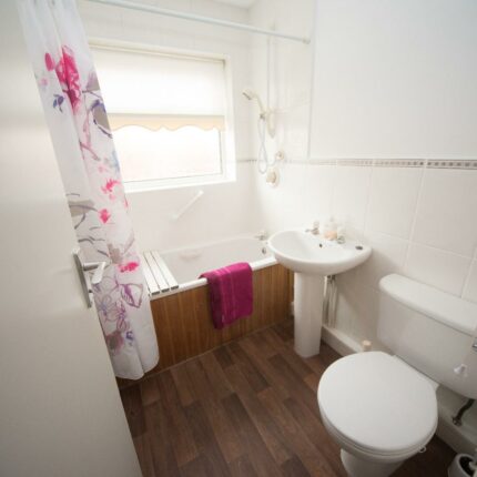 6 Westminster Drive, Stretton, Burton-On-Trent, DE13 0FG Gallery image 8