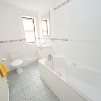 44 Wallfields Close, Findern, Derby, DE65 6QL Gallery image 3