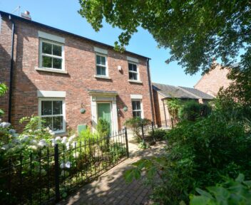 Preview image for 7 Bluebell Way, Tutbury, Burton-On-Trent, DE13 9LJ
