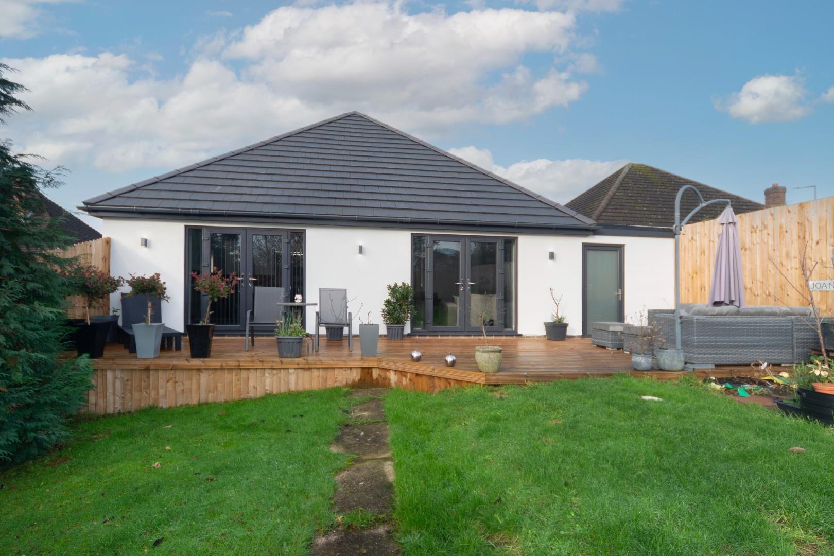 32 Wood Lane, Newhall, DE11 0LX Banner