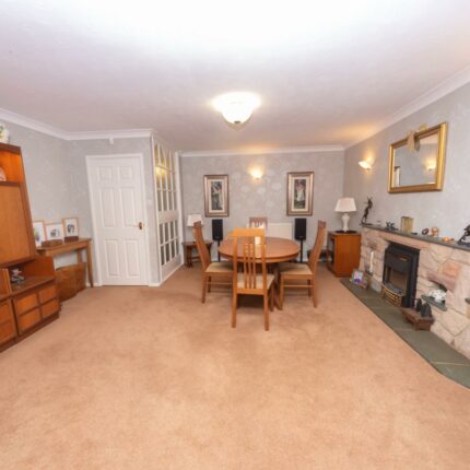 2 The Fletches, Stretton, Burton-On-Trent, DE13 0XX Gallery image 5