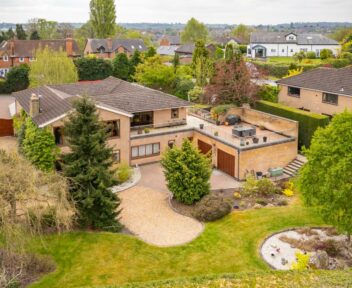 Preview image for 4 Manor Fields Drive, Ilkeston, Derbyshire, DE7 5FA