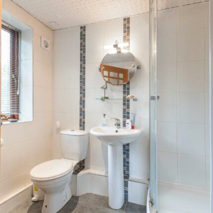 4 Manor Fields Drive, Ilkeston, Derbyshire, DE7 5FA Gallery image 24