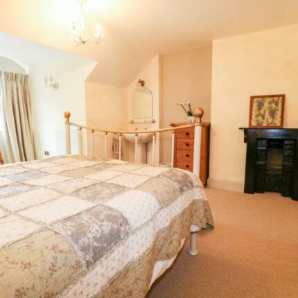 The White Cottage, 70, Ashby Road East, Bretby, Burton-On-Trent, DE15 0PT Gallery image 15