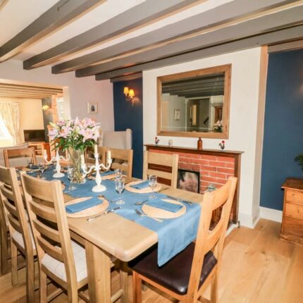 The White Cottage, 70, Ashby Road East, Bretby, Burton-On-Trent, DE15 0PT Gallery image 4