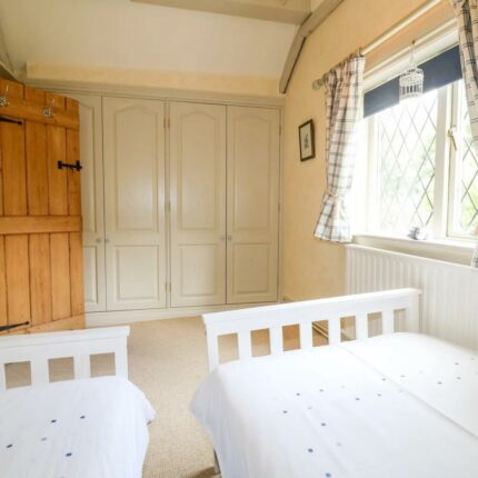 The White Cottage, 70, Ashby Road East, Bretby, Burton-On-Trent, DE15 0PT Gallery image 18