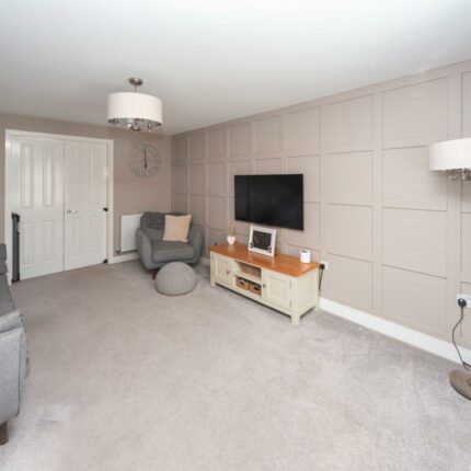 11 Poplar Gardens, Burton-On-Trent, DE13 0UE Gallery image 6