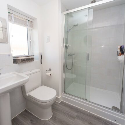 11 Poplar Gardens, Burton-On-Trent, DE13 0UE Gallery image 18