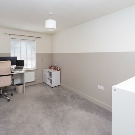 11 Poplar Gardens, Burton-On-Trent, DE13 0UE Gallery image 15