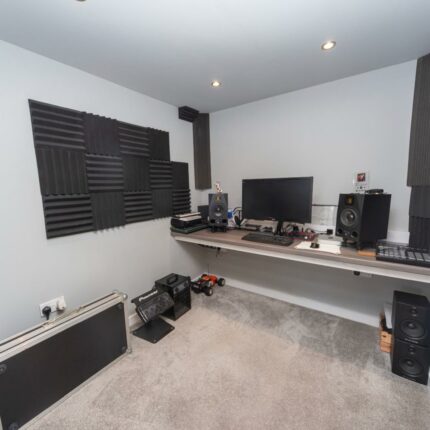 11 Poplar Gardens, Burton-On-Trent, DE13 0UE Gallery image 19