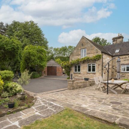 The Old Stables, Chevin Road, Belper, Derbyshire, DE56 2UN Gallery image 1