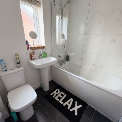 14 Tutbury Hollow, Ashbourne, DE6 1TD Gallery image 13