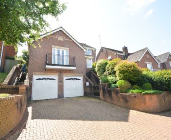 Preview image for 40 Greenvale Close, Burton upon Trent, DE15 9HJ