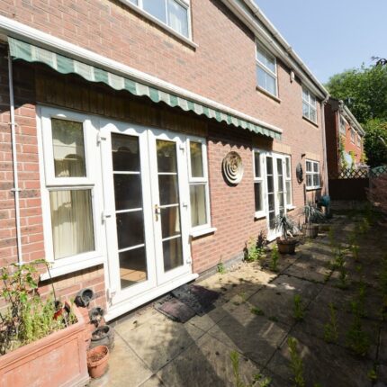 40 Greenvale Close, Burton upon Trent, DE15 9HJ Gallery image 20