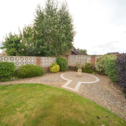 24 Elwyn Close, Stretton, Burton-On-Trent, DE13 0BG Gallery image 18