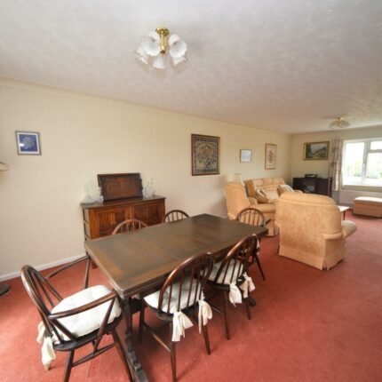 24 Elwyn Close, Stretton, Burton-On-Trent, DE13 0BG Gallery image 7