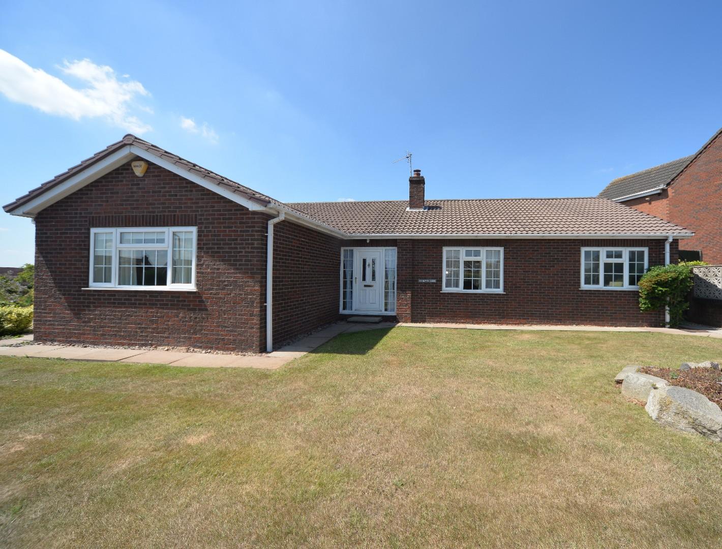 24 Elwyn Close, Stretton, Burton-On-Trent, DE13 0BG Banner