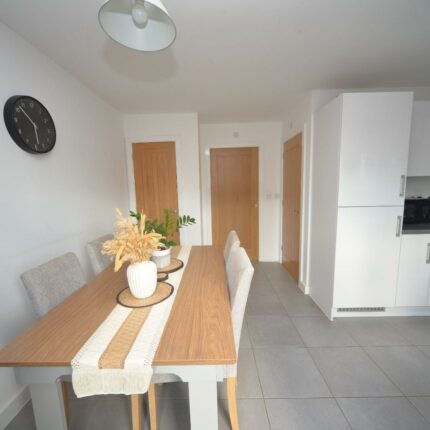 22 Coltman Close, Burton-On-Trent, DE15 9NJ Gallery image 5