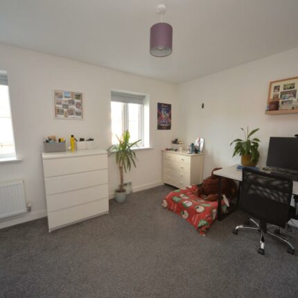 22 Coltman Close, Burton-On-Trent, DE15 9NJ Gallery image 9