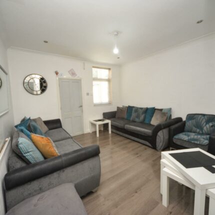 12 Victoria Street, Burton-On-Trent, DE14 2LP Gallery image 4