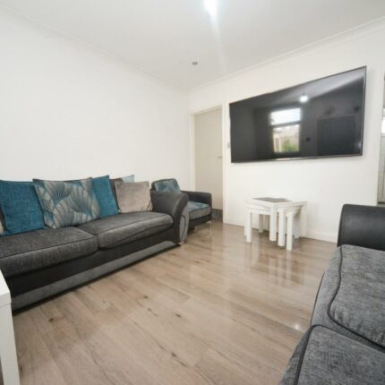 12 Victoria Street, Burton-On-Trent, DE14 2LP Gallery image 3