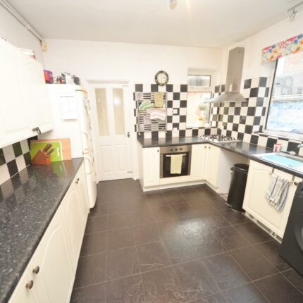 105 Sydney Street, Burton Upon Trent, Staffordshire, DE14 2QY Gallery image 3