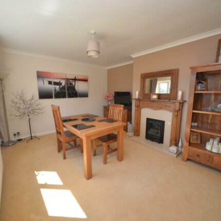 27 The Lawns, Rolleston-On-Dove, Burton-On-Trent, DE13 9DA Gallery image 11