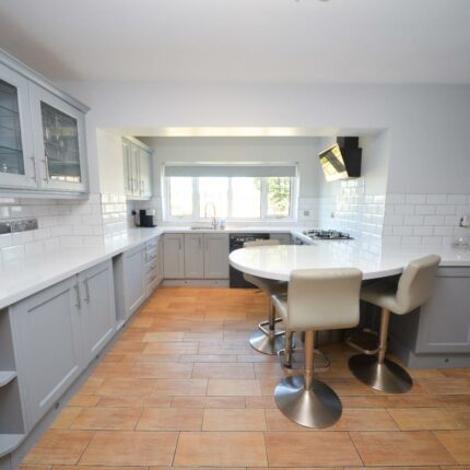 27 The Lawns, Rolleston-On-Dove, Burton-On-Trent, DE13 9DA Gallery image 10