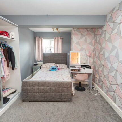 81 Kitling Greaves Lane, Burton-On-Trent, DE13 0PB Gallery image 8