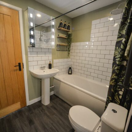 4 Alderbrook Close, Rolleston-On-Dove, Burton-On-Trent, DE13 9AH Gallery image 9