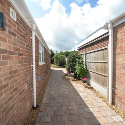 4 Alderbrook Close, Rolleston-On-Dove, Burton-On-Trent, DE13 9AH Gallery image 18