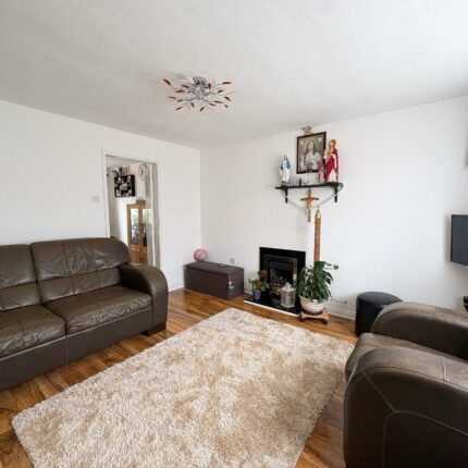 4 Fairfield Crescent, Newhall, Swadlincote, DE11 0SX Gallery image 2