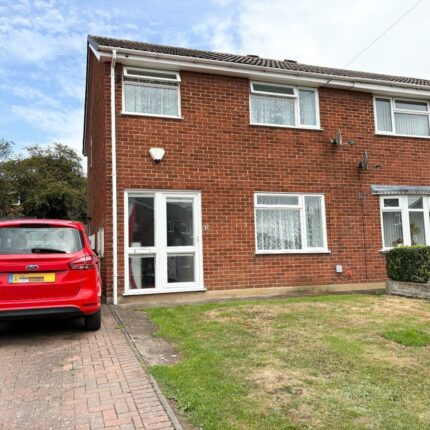 4 Fairfield Crescent, Newhall, Swadlincote, DE11 0SX Gallery image 1