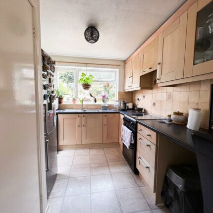 4 Fairfield Crescent, Newhall, Swadlincote, DE11 0SX Gallery image 4