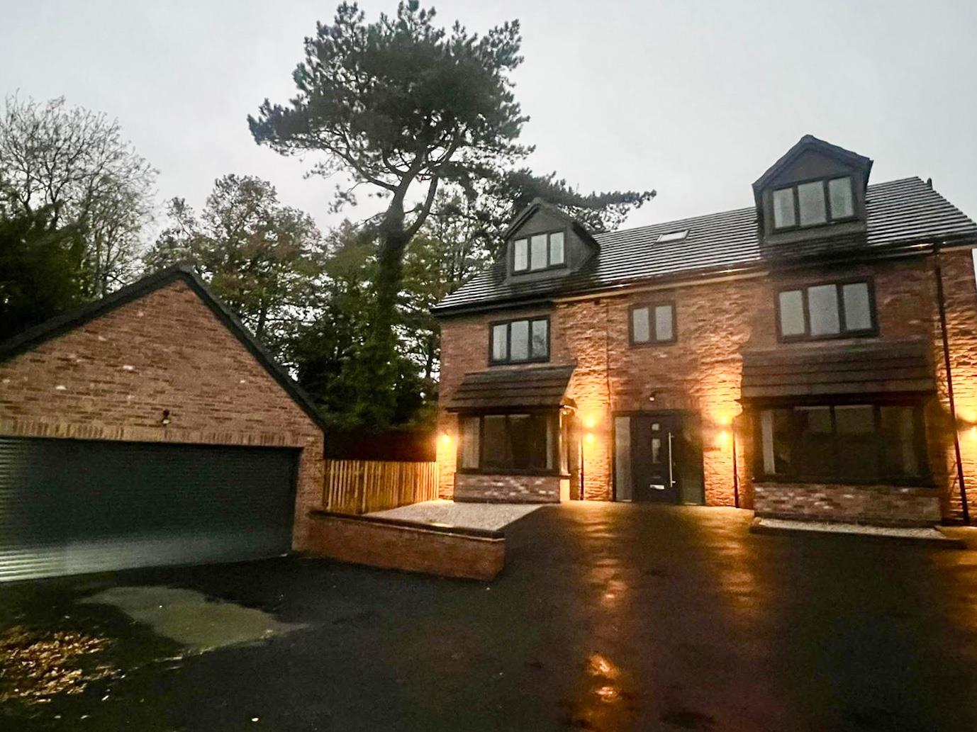 2 Briar Court, Off Ashby Road, Burton upon Trent, DE15 0LE Banner