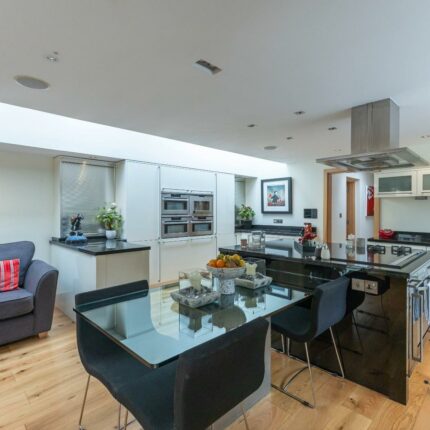 2 Newton Park, Newton Solney, Burton-On-Trent, DE15 0SX Gallery image 32