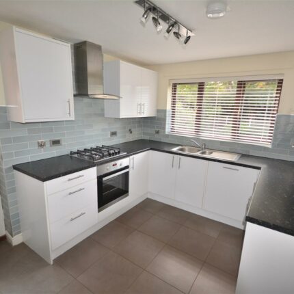 9 Pontypool Close, Oakwood, Derby, DE21 2RD Gallery image 2