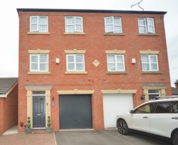 Preview image for 24 Blakeholme Court, Burton-On-Trent, DE14 2NZ