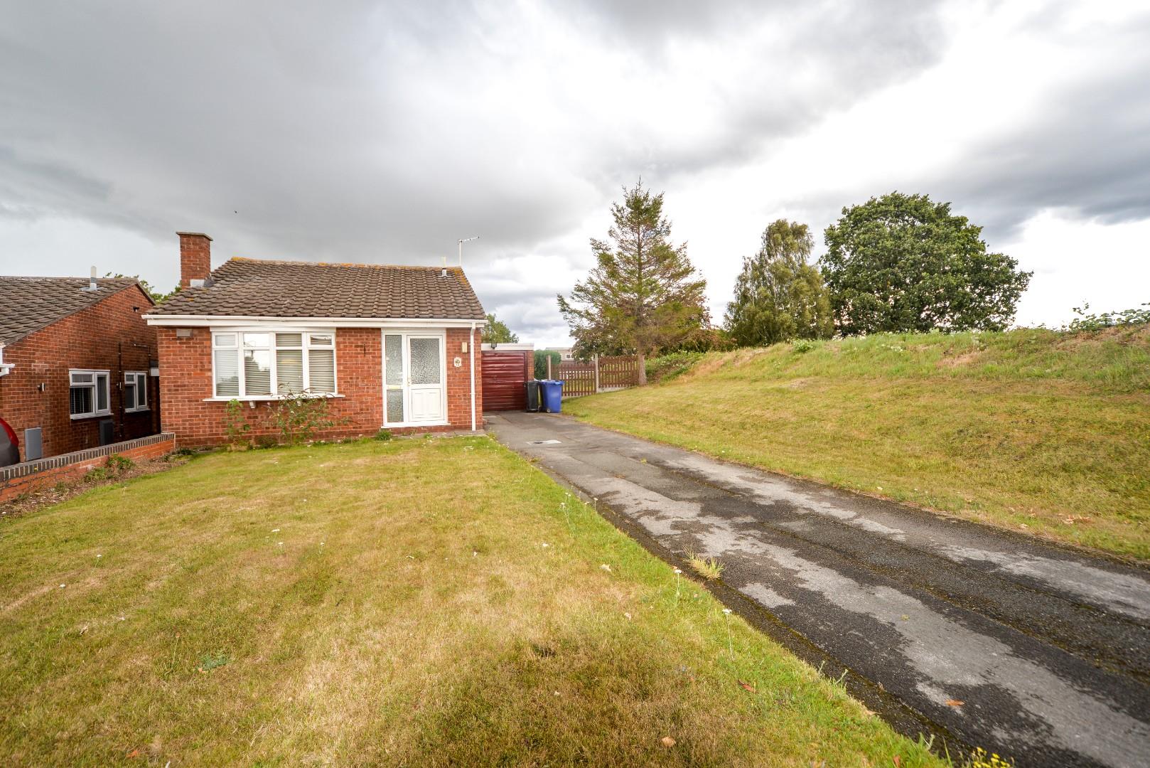 12 Chatsworth Drive, Tutbury, DE13 9NS Banner