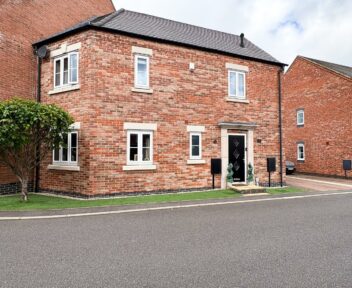 Preview image for 27 Lavender Way, Tutbury, Burton-On-Trent, DE13 9LN